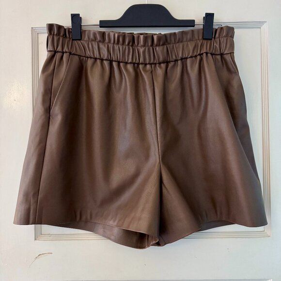 Amazon The Drop Rose Loose-Fit Paperbag Pull-On Faux Leather Shorts XL - Picture 2 of 4